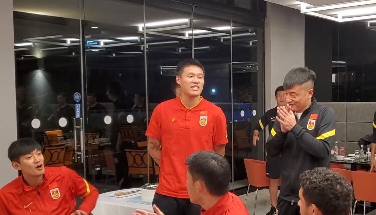 李昂生日，来自国家队的祝福
