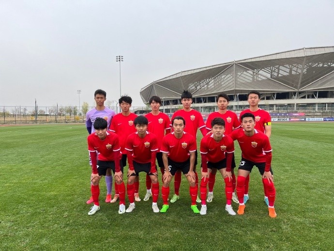 上海海港3-1击败天津津门虎