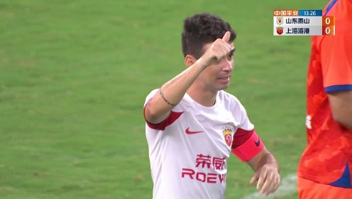 费莱尼争议判罚致比赛均衡