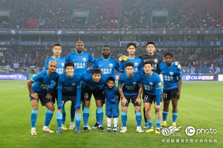 沧州雄狮客场制胜，武汉三镇遭逆转